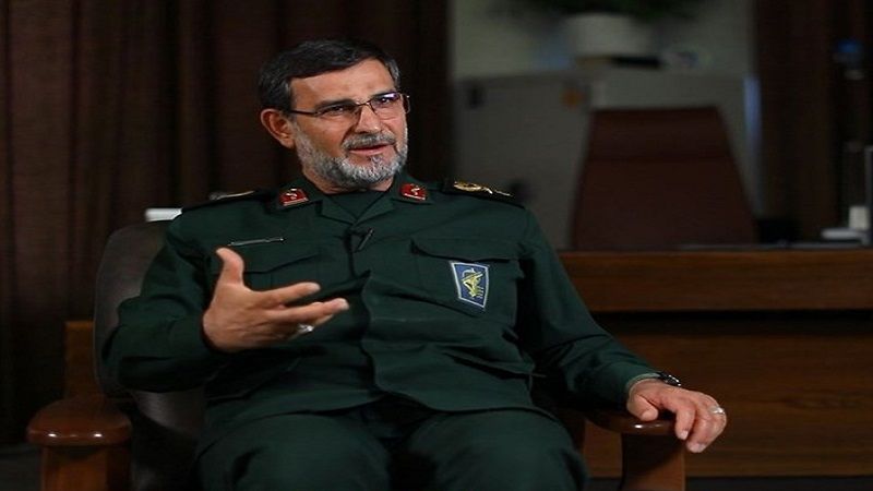 قائد بحرية الحرس الثوري الإيراني: من يعتدي علينا سندمّره