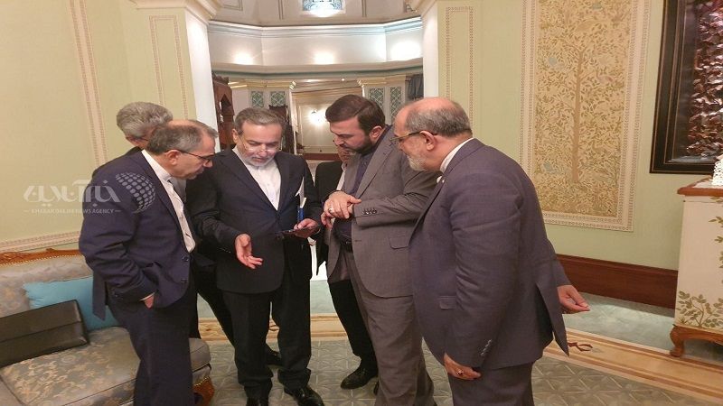 "أجواء إيجابية".. انتهاء الجولة الأولى من المفاوضات غير المباشرة بين إيران والولايات المتحدة