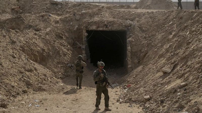 غالانت يفضح كذبة "نفق فيلادلفيا": لتبرير السيطرة على المحور وتأخير صفقة الأسرى
