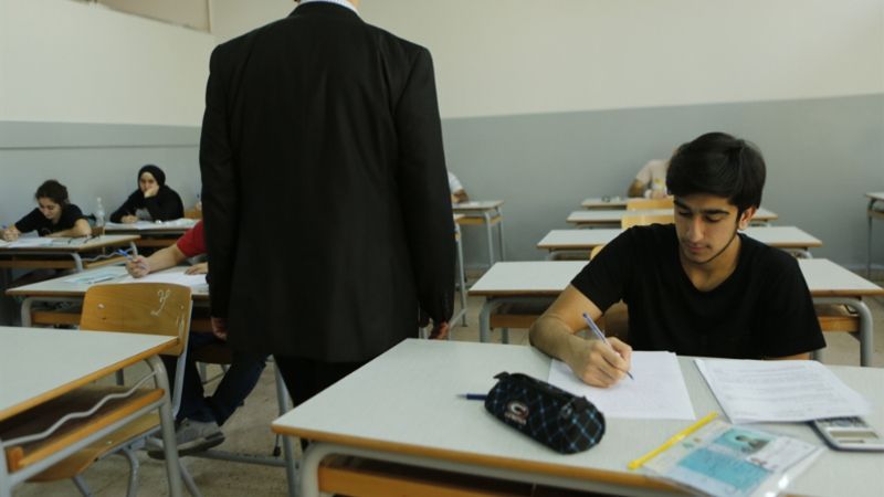 مصادر تربوية لـ"العهد": توجه لعدم اعتماد المواد الاختيارية في امتحانات الشهادة الثانوية الرسمية