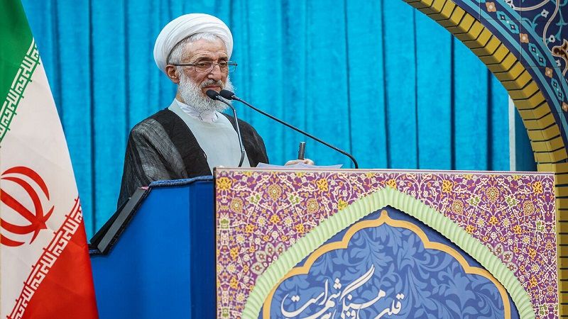 خطيب جمعة طهران: لدينا مفاوضون أكفاء ومتمرسون.. التقنية النووية رصيد للبلاد