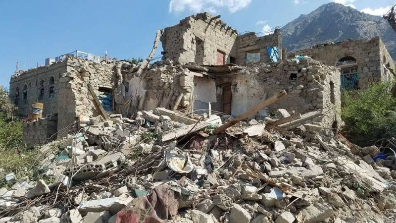 8 شهداء في جريمة جديدة للعدوان السعودي بقصف منزل في تعز