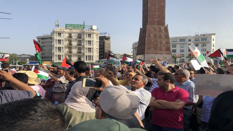 تونس .. تظاهرة حاشدة ترفض التطبيع وتطالب باستقالة وزير السياحة