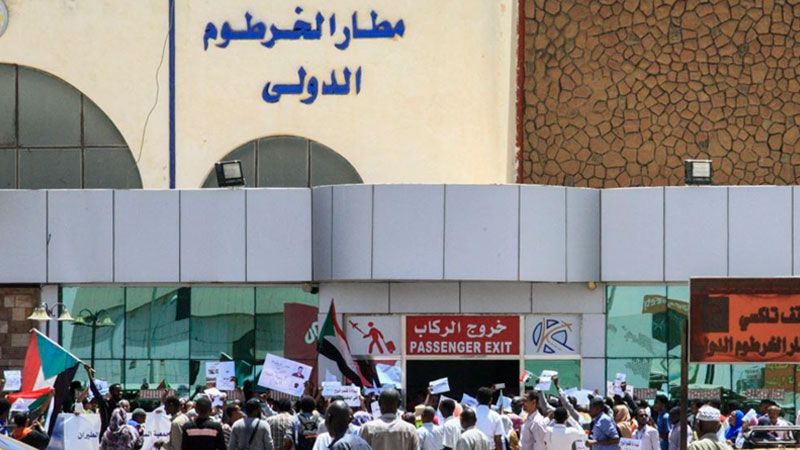 السودان: القضاة والطيارون يُضربون والمجلس العسكري يُهاجم قوى