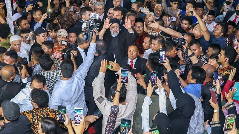السيد رئيسي: ظروف العالم تتغيّر لمصلحة المقاومة 