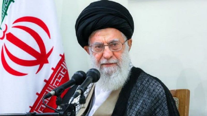 الإمام الخامنئي عن حريق ميناء الشهيد رجائي: لتحقيق كامل وكشف أيّ إهمال أو تعمّد في الحادث 