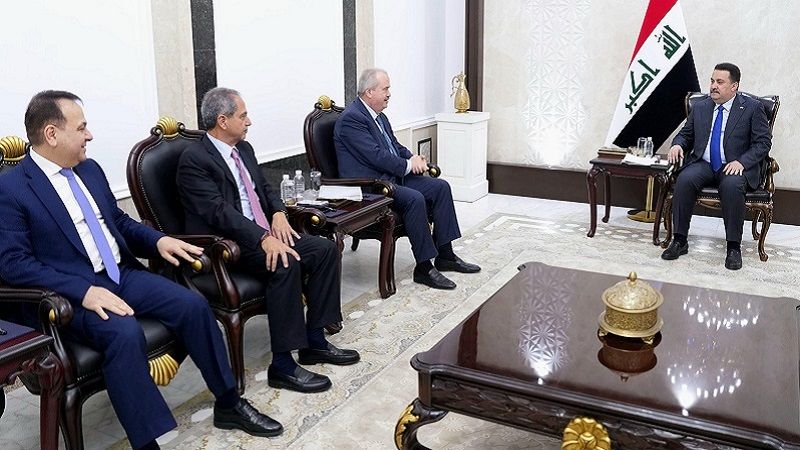 320 ألف طن من القمح العراقي للبنان قريبًا وبحث في إعادة تشغيل خط أنابيب النفط