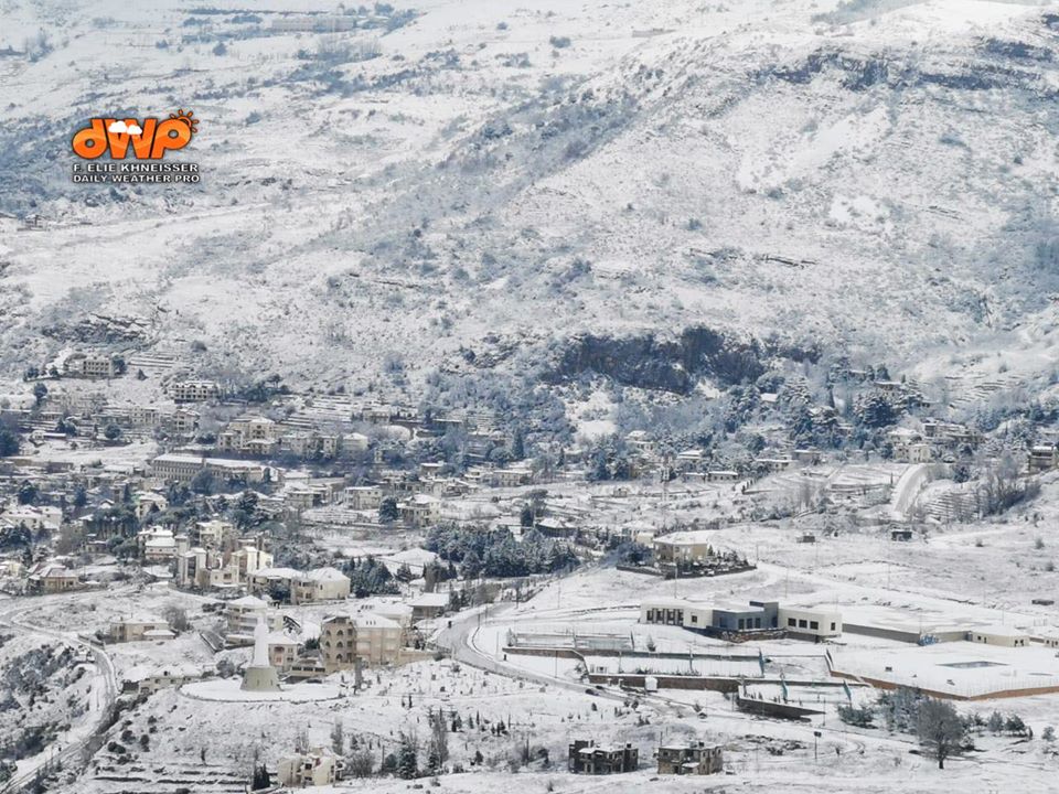 لبنان بالأبيض