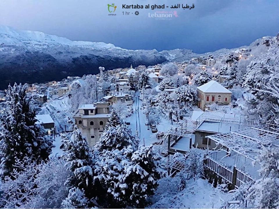 لبنان بالأبيض