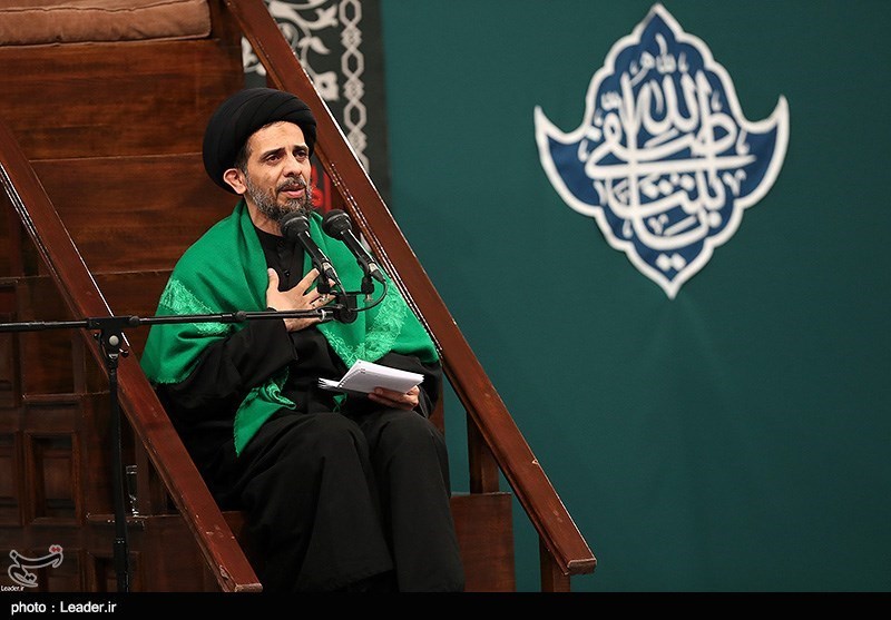 بالصور.. عزاء بذكرى استشهاد السيدة الزهراء (ع) بحضور الإمام الخامنئي