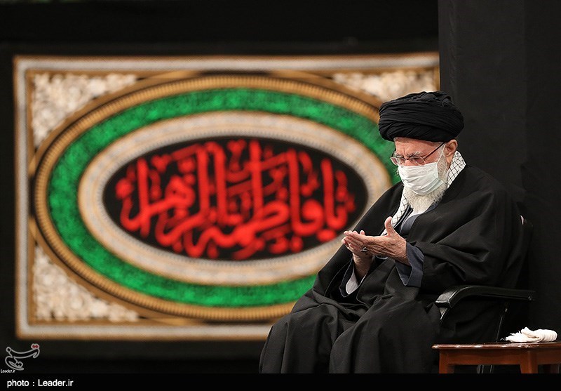 بالصور.. عزاء بذكرى استشهاد السيدة الزهراء (ع) بحضور الإمام الخامنئي