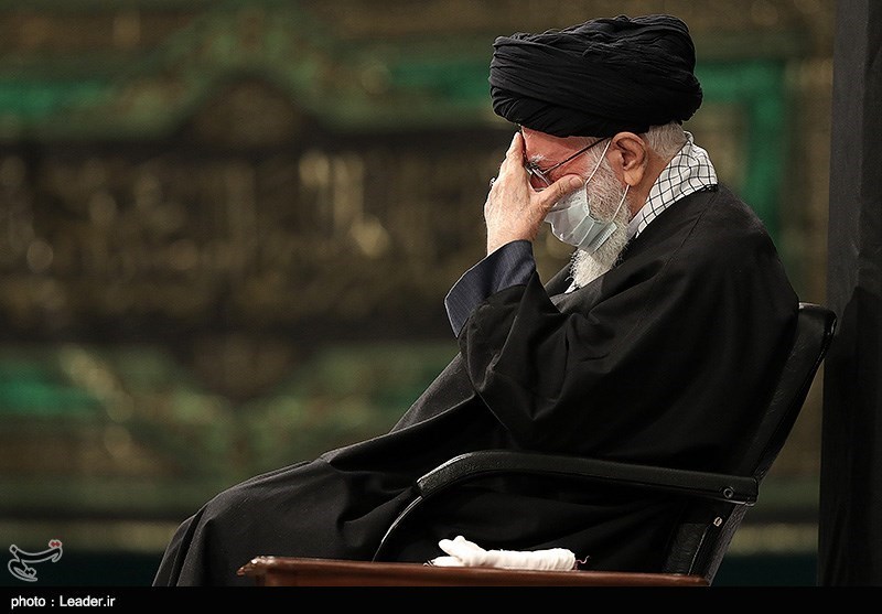بالصور.. عزاء بذكرى استشهاد السيدة الزهراء (ع) بحضور الإمام الخامنئي