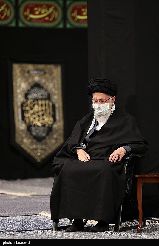 بالصور.. عزاء بذكرى استشهاد السيدة الزهراء (ع) بحضور الإمام الخامنئي