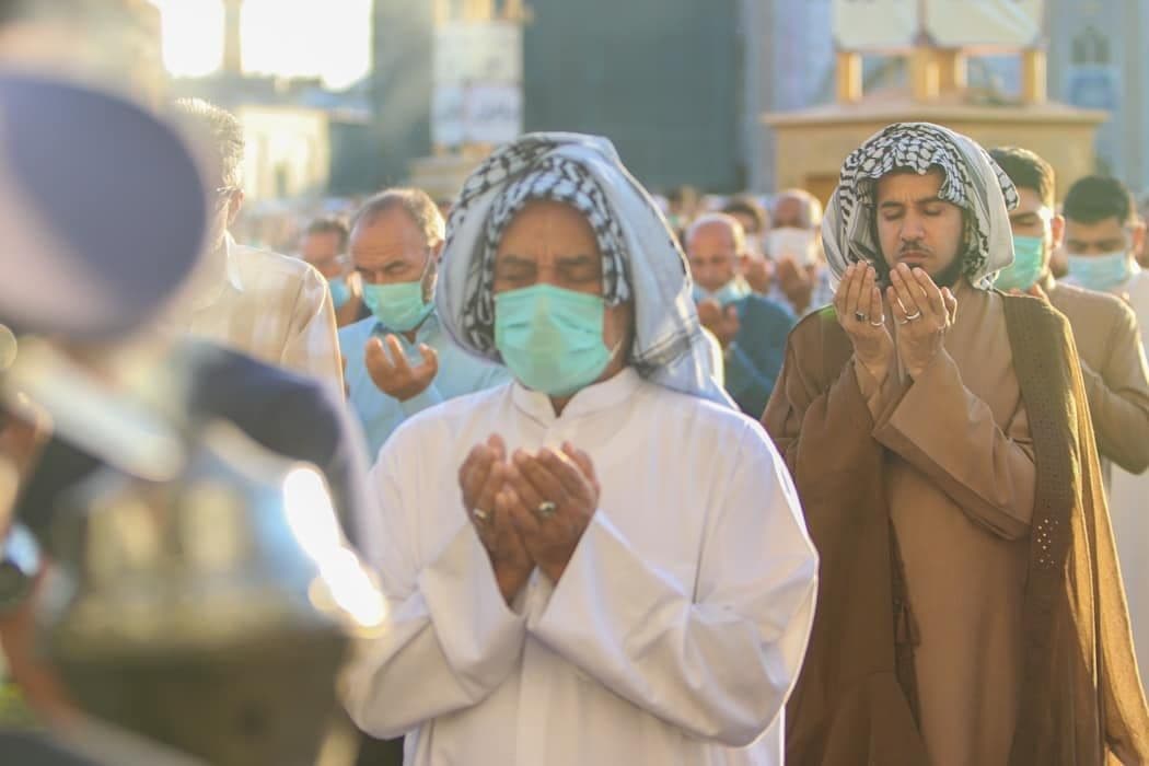 بالصور: صلاة عيد الأضحى في العتبة الرضوية المقدسة
