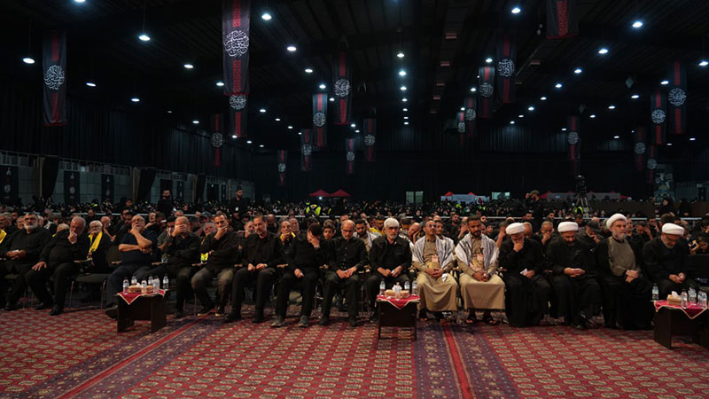بالصور.. إحياء الليلة الثالثة من محرّم في مجمع سيد الشهداء (ع) 