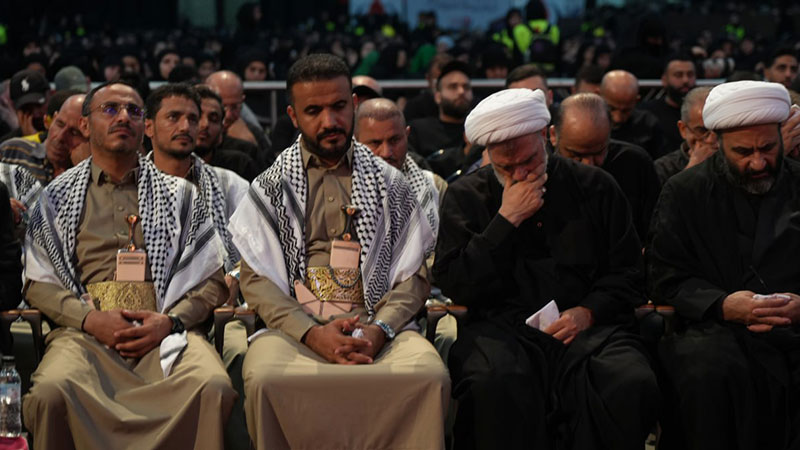 بالصور.. إحياء الليلة الثالثة من محرّم في مجمع سيد الشهداء (ع) 